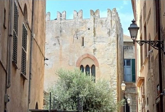 Liguria civica. Albenga: architetture storiche e archivi del Comune