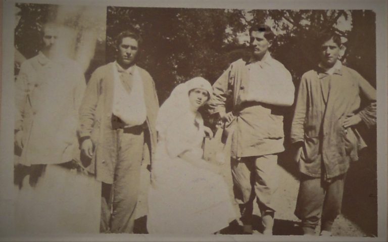 Incontro: “Le parole curate. Il restauro della raccolta di dediche alla crocerossina Anna Lazzari (1915-1917)”